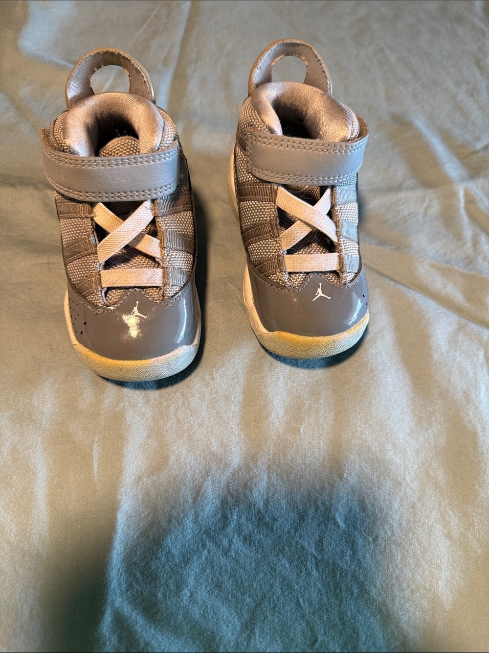 Jordan Toddler Sneakers in Gray